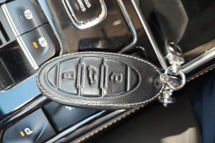 Used Bestune T77 2020 PRO 280 TID Automatic Luxury Model Vehicle Key