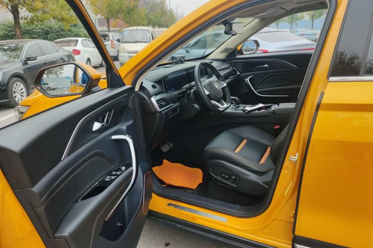 Used Bestune T77 2019 230 TID Automatic Prestige Version China VI Driver Seat