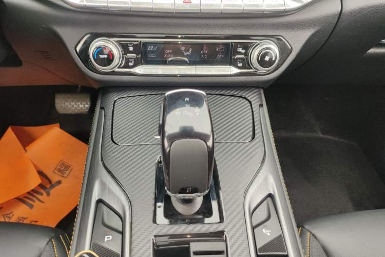 Used Bestune T77 2019 230 TID Automatic Prestige Version China VI Gear Lever