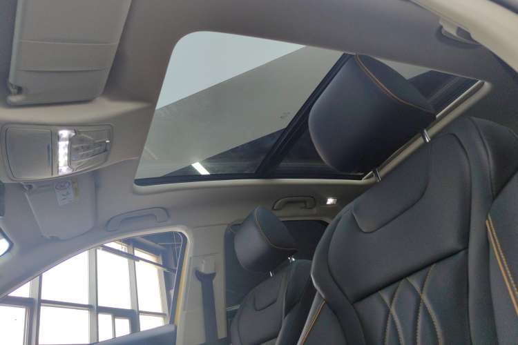 Used Bestune T77 2021 PRO 280 TID Automatic Prestige Model Headliner