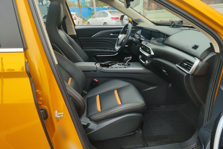 Used Bestune T77 2019 230 TID Automatic Prestige Version China VI Right Front Seat