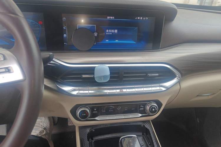Used Bestune T77 2019 230 TID Automatic Prestige Version China VI Emission Standard Audio And AC Panel
