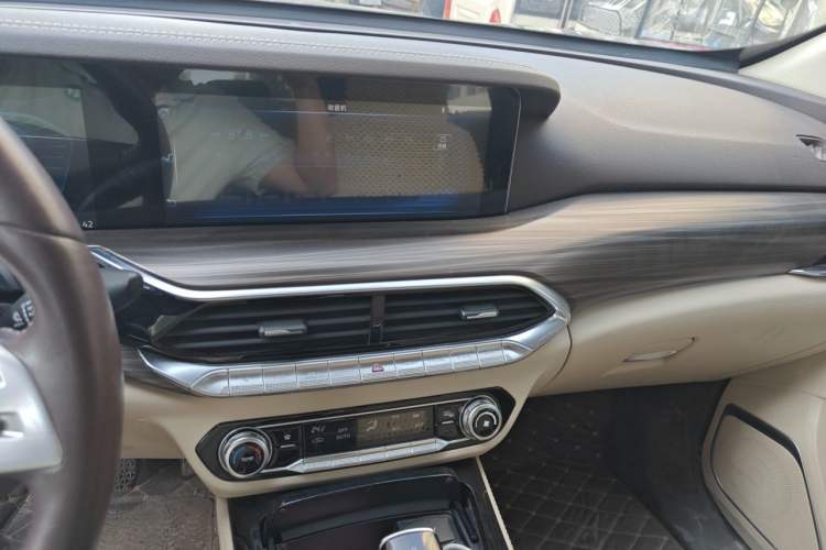 Used Bestune T77 2019 230 TID Automatic Prestige Version China V Emission Standard Audio And AC Panel