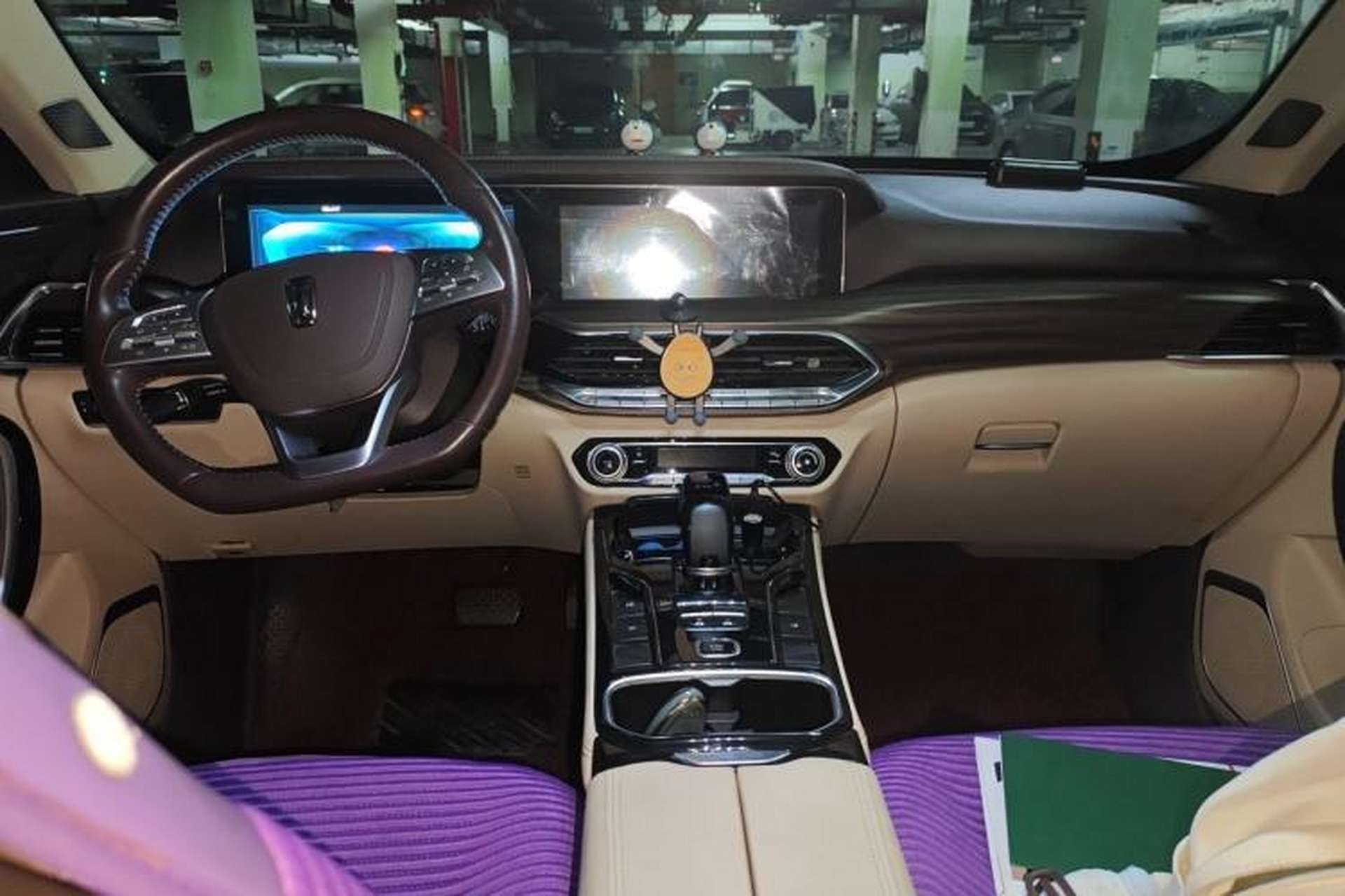 Used Bestune T77 2019 230 TID Automatic Prestige Version China V Emission Standard Center Console