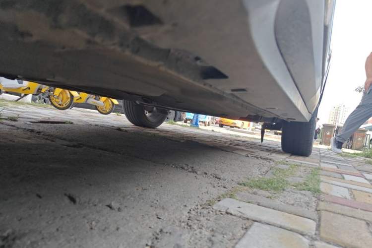 Used Bestune T77 2019 230 TID Automatic Prestige Version China V Emission Standard Chassis Front Left