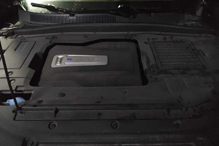 Used Bestune T77 2019 230 TID Automatic Prestige Version China V Emission Standard Engine Bay