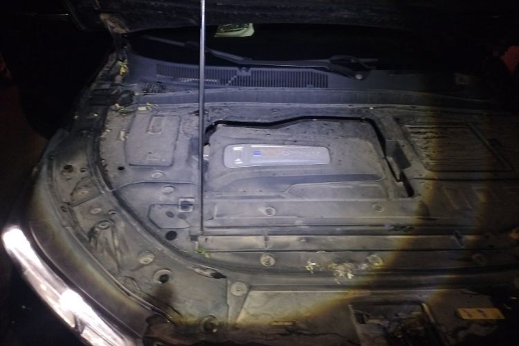 Used Bestune T77 2019 230 TID Automatic Prestige Version China VI Emission Standard Engine Bay Right