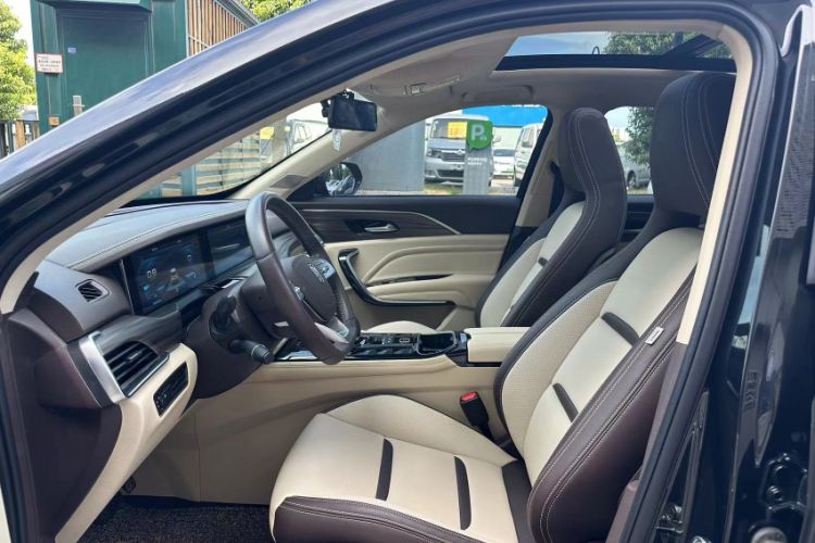 Used Bestune T77 2019 230 TID Automatic Prestige Version China V Emission Standard Interior 2