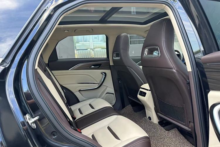 Used Bestune T77 2019 230 TID Automatic Prestige Version China V Emission Standard Interior 5