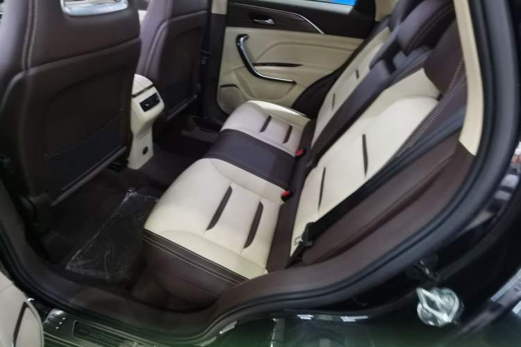 Used Bestune T77 2019 230 TID Automatic Prestige Version China V Emission Standard Interior 6