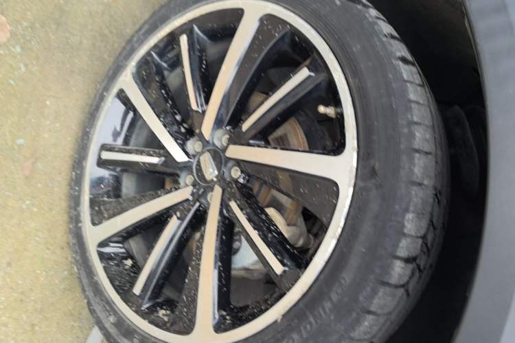 Used Bestune T77 2019 230 TID Automatic Prestige Version China VI Emission Standard Left Front Wheel Hub