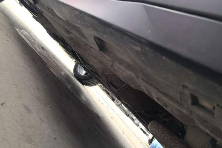 Used Bestune T77 2019 230 TID Automatic Prestige Version China VI Emission Standard Left Side Sill
