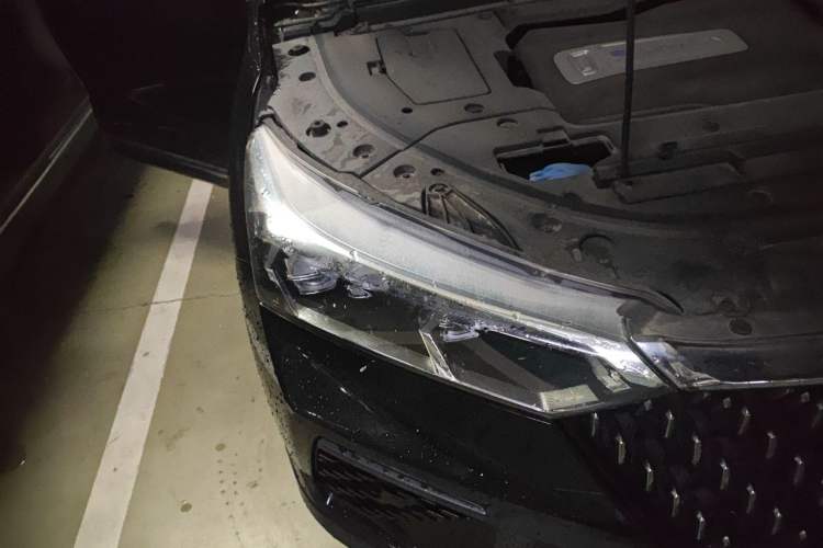 Used Bestune T77 2019 230 TID Automatic Prestige Version China V Emission Standard Right Front Headlight