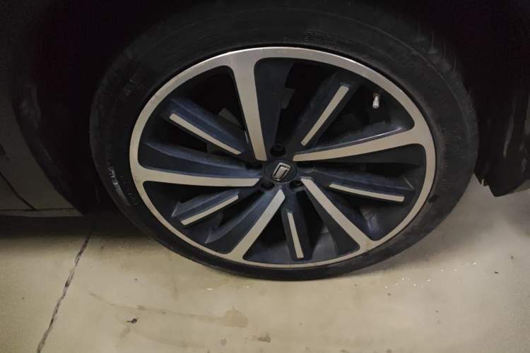 Used Bestune T77 2019 230 TID Automatic Prestige Version China V Emission Standard Right Front Wheel Hub