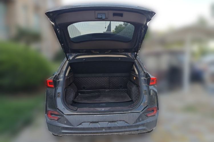 Used Bestune T77 2019 230 TID Automatic Prestige Version China V Emission Standard Trunk