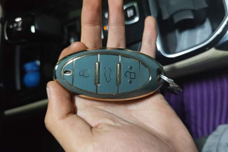Used Bestune T77 2019 230 TID Automatic Prestige Version China V Emission Standard Vehicle Key
