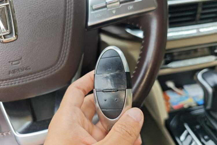 Used Bestune T77 2019 230 TID Automatic Luxury Version National V Vehicle Key