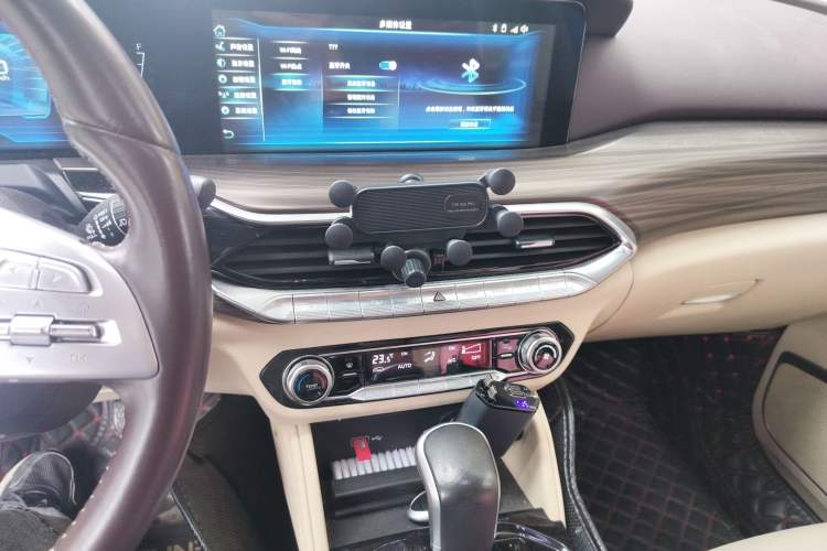 Used Bestune T77 2019 230 TID Automatic Prestige Version China V Emission Standard Audio And AC Panel