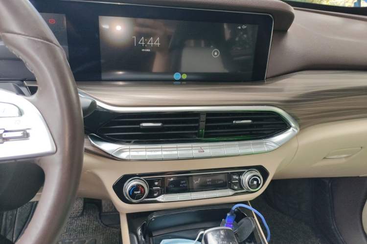 Used Bestune T77 2019 230 TID Automatic Prestige Version China V Audio And AC Panel