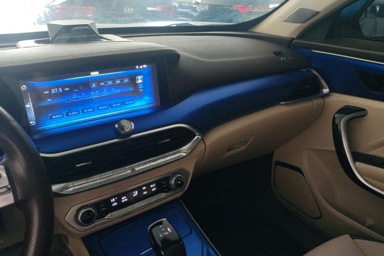 Used Bestune T77 2019 230 TID Automatic Prestige Version China V Audio And AC Panel