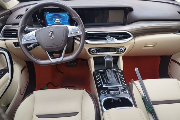 Used Bestune T77 2019 Facelift 230 TID Automatic Luxury Version China V Emission Standard Center Console