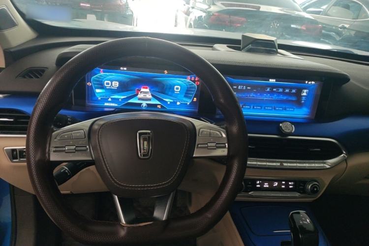 Used Bestune T77 2019 230 TID Automatic Prestige Version China V Center Console