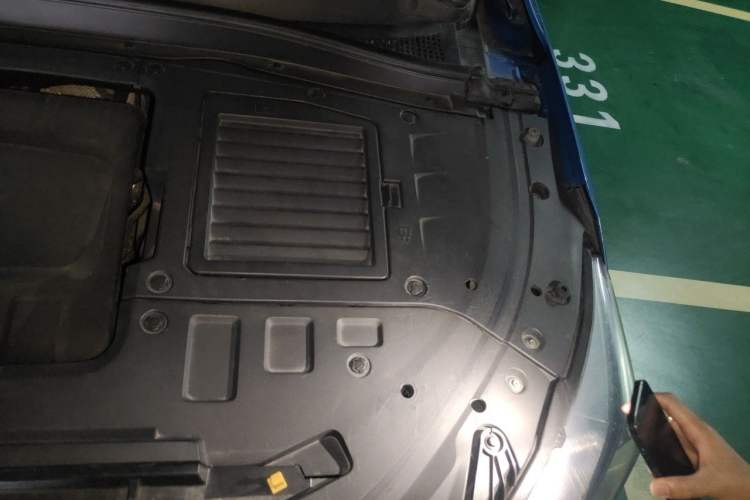 Used Bestune T77 2019 230 TID Automatic Prestige Version China VI Emission Standard Engine Bay Left