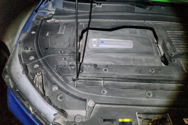 Used Bestune T77 2019 230 TID Automatic Luxury Version National V Engine Bay Right
