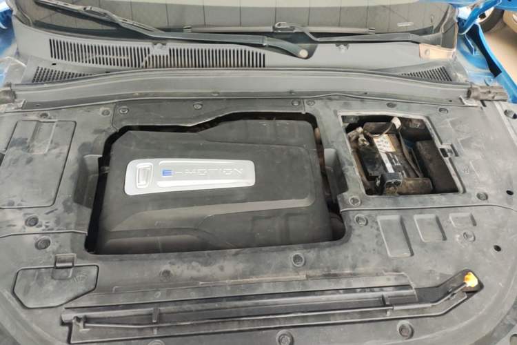 Used Bestune T77 2019 230 TID Automatic Prestige Version China V Engine Bay