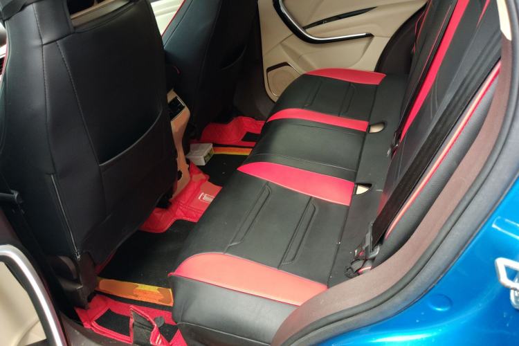 Used Bestune T77 2019 230 TID Automatic Luxury Version China VI Emission Standard Interior 4