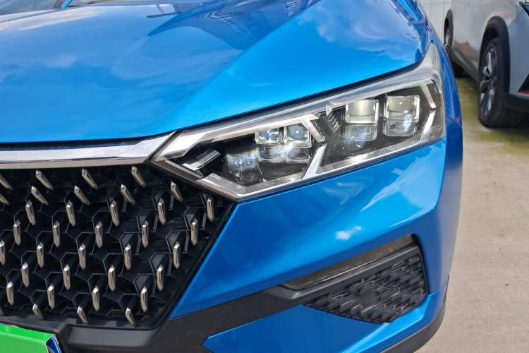 Used Bestune T77 2019 230 TID Automatic Luxury Version China VI Emission Standard Left Front Headlight
