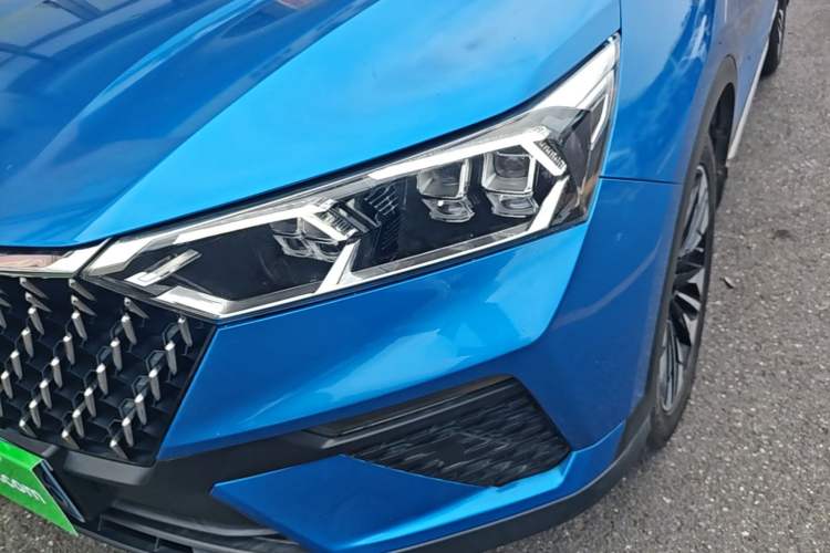 Used Bestune T77 2019 230 TID Automatic Luxury Version China VI Emission Standard Left Front Headlight