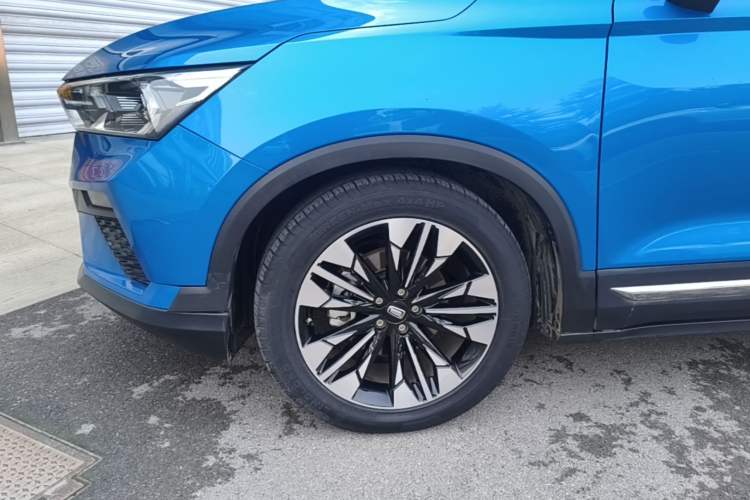 Used Bestune T77 2019 Facelift 230 TID Automatic Luxury Version China V Emission Standard Left Front Wheel Hub