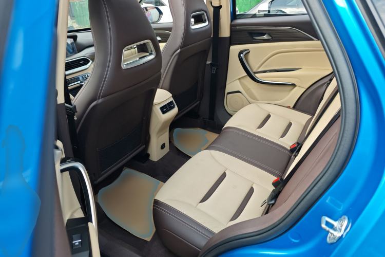 Used Bestune T77 2019 230 TID Automatic Luxury Version China VI Emission Standard Left Rear Seat