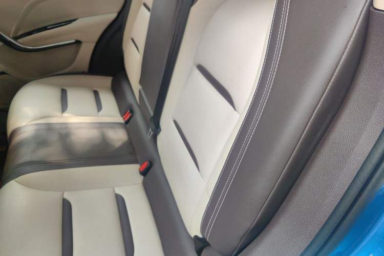 Used Bestune T77 2019 230 TID Automatic Prestige Version China V Left Rear Seat