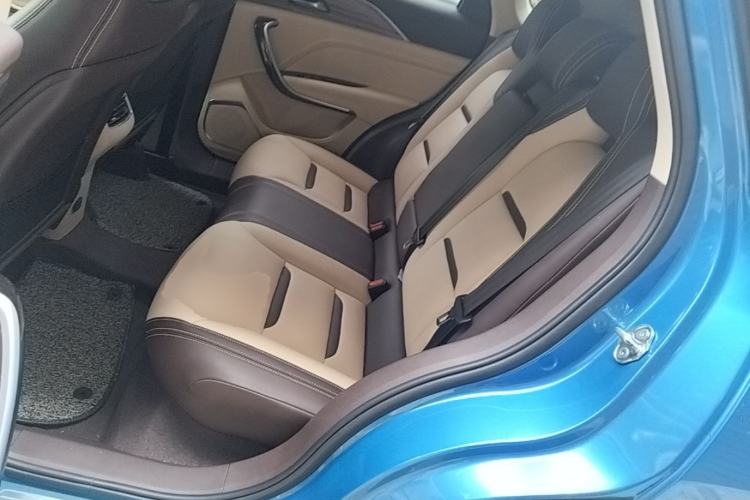 Used Bestune T77 2019 230 TID Automatic Prestige Version China VI Left Rear Seat