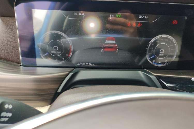 Used Bestune T77 2019 230 TID Automatic Prestige Version China V Odometer Close Up