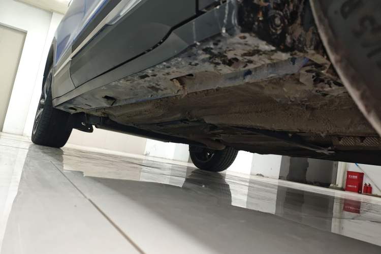 Used Bestune T77 2019 230 TID Automatic Prestige Version China VI Emission Standard Right Side Sill