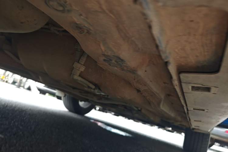 Used Bestune T77 2019 230 TID Automatic Luxury Version China VI Emission Standard Right Side Sill