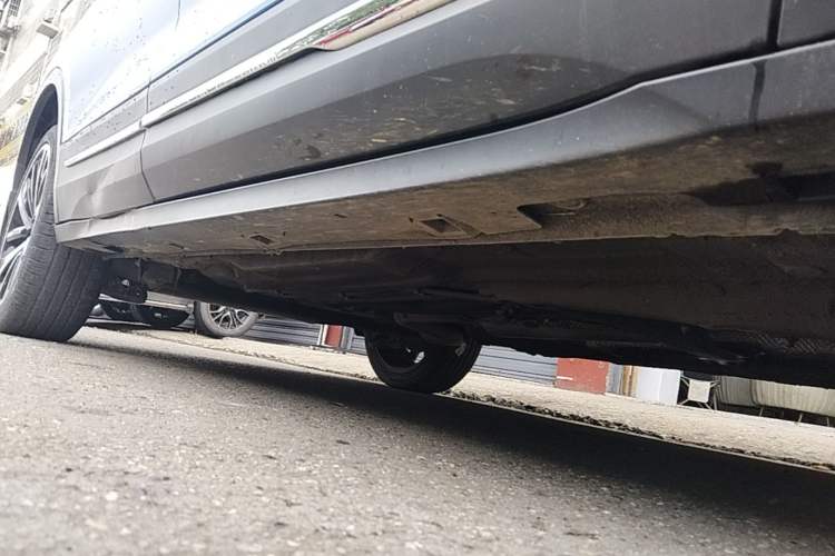 Used Bestune T77 2019 230 TID Automatic Prestige Version China VI Right Side Sill