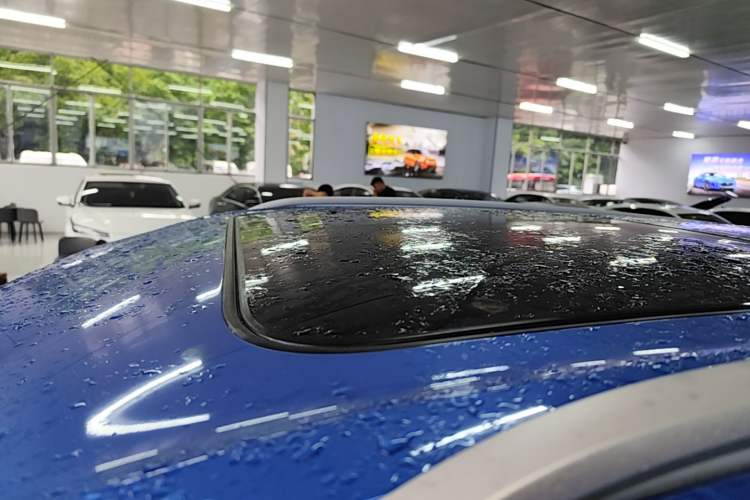 Used Bestune T77 2019 Facelift 230 TID Automatic Luxury Version China V Emission Standard Roof