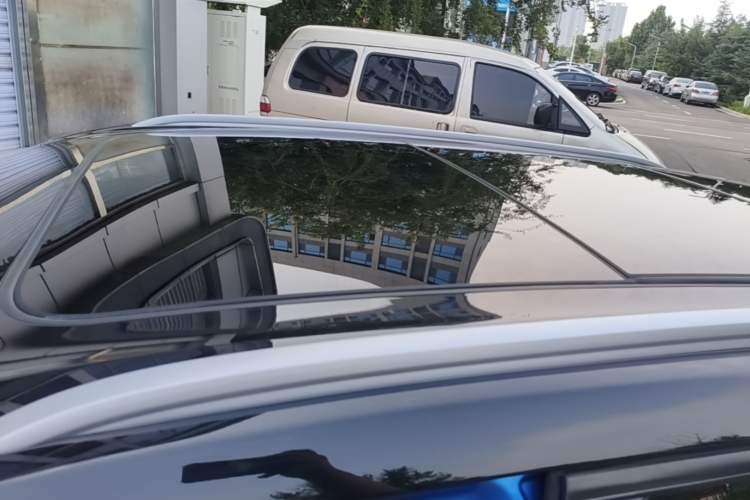 Used Bestune T77 2019 Facelift 230 TID Automatic Luxury Version China V Emission Standard Roof