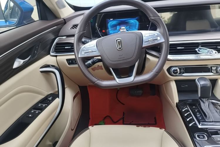 Used Bestune T77 2019 Facelift 230 TID Automatic Luxury Version China V Emission Standard Steering Wheel