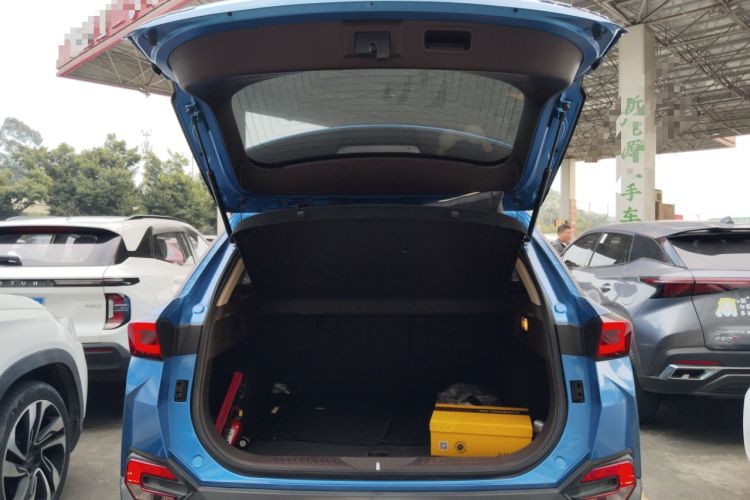 Used Bestune T77 2019 230 TID Automatic Luxury Version China VI Emission Standard Trunk