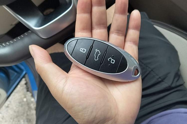 Used Bestune T77 2019 230 TID Automatic Prestige Version China VI Vehicle Key