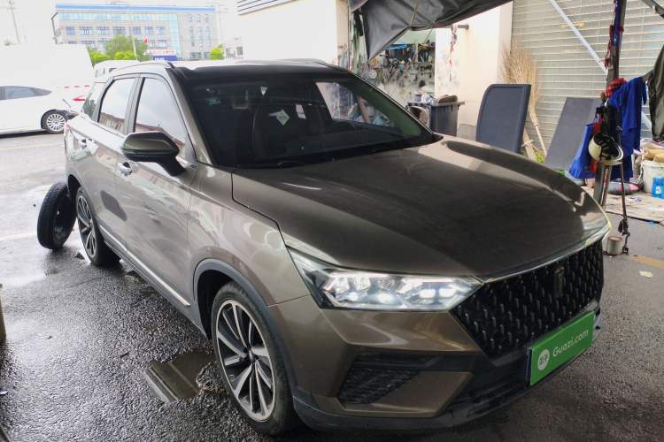 Used Bestune T77 2019 230 TID Automatic Luxury Version National V Exterior 2