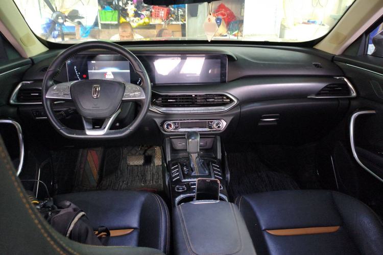 Used Bestune T77 2019 230 TID Automatic Luxury Version National V Interior 2