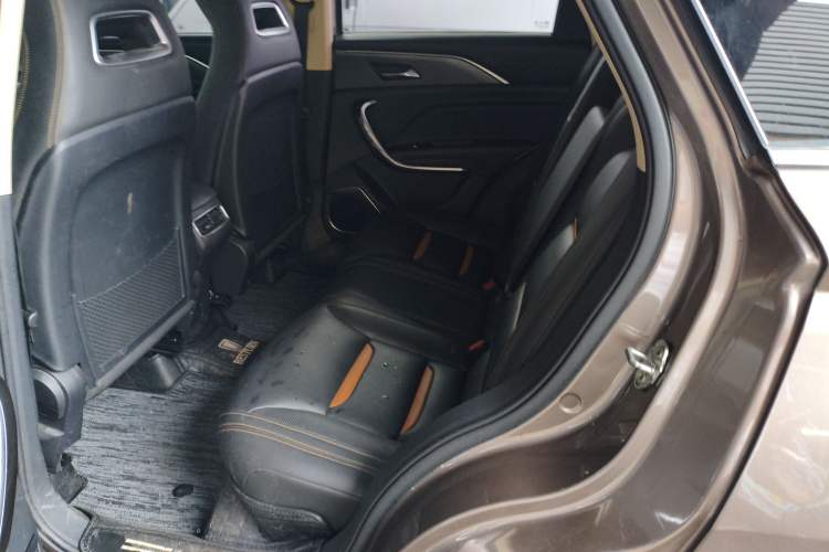 Used Bestune T77 2019 230 TID Automatic Luxury Version National V Interior 4