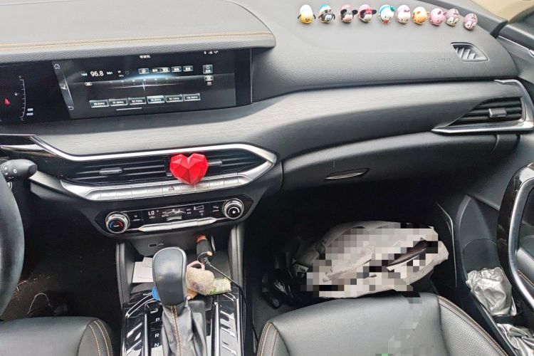 Used Bestune T77 2019 230 TID Automatic Luxury Version China VI Emission Standard Audio And AC Panel