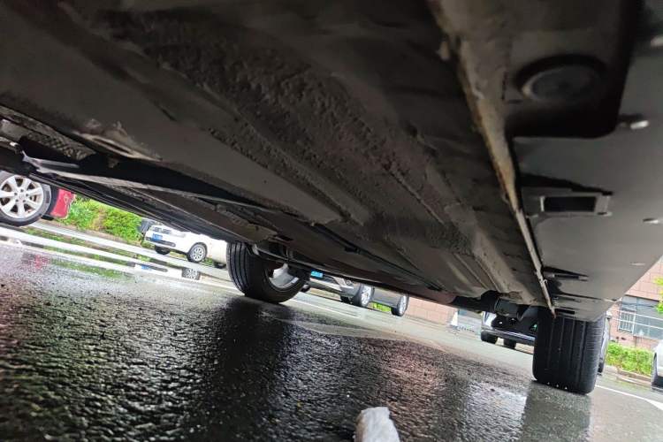Used Bestune T77 2019 230 TID Automatic Luxury Version China VI Emission Standard Chassis Front Left